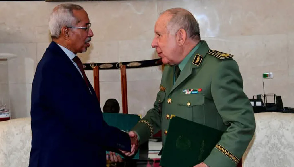 الجزائر وموريتانيا توقعان اتفاقاً عسكرياً