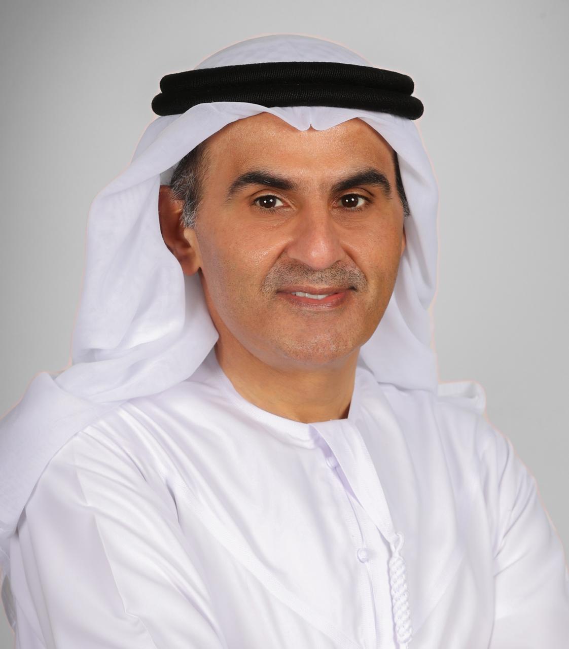 رئيس 'مركز أبوظبي للغة العربية' الدكتور علي بن تميم.