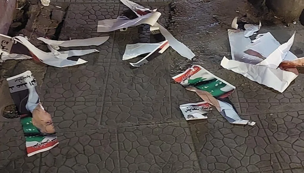 صور ممزقة لعدد من المرشحين إلى المجلس البلدي في طرابلس شمالي لبنان
