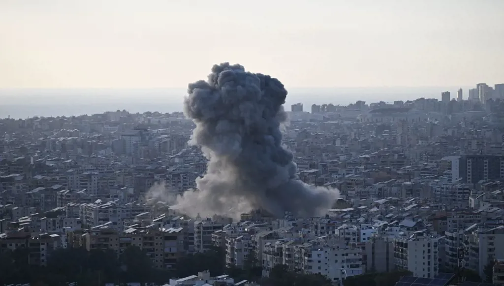 "إستراتيجية وطنية" لإدارة الانقسام!