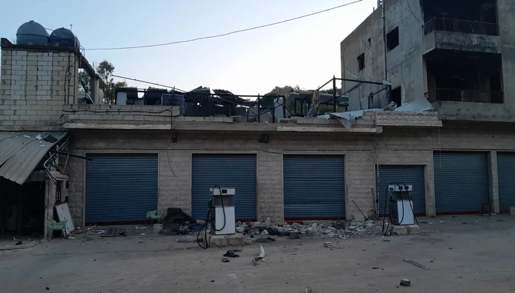 5 جرحى بغارة إسرائيلية فجراً استهدفت محطة محروقات على طريق عام حولا جنوبي لبنان