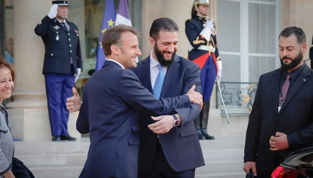 ماكرون اتّصل بالشرع: لوقف دائم لإطلاق النار في سوريا