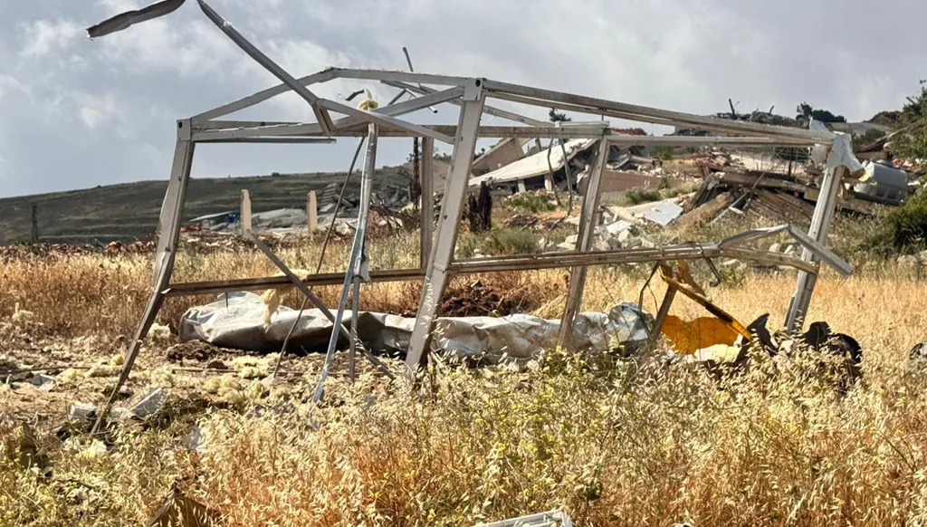 سيناريو استهداف الغرف الجاهزة في جنوبي لبنان مستمرّ (فيديو)