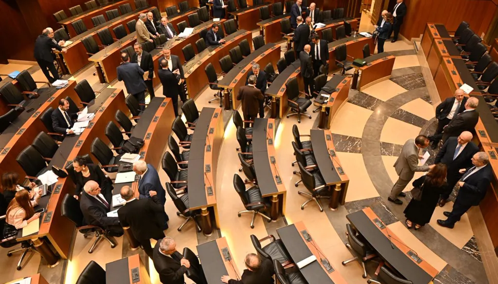 جلسة نيابية (حسام شبارو)