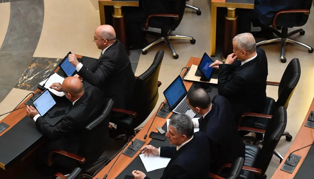 جلسة نيابية (حسام شبارو)