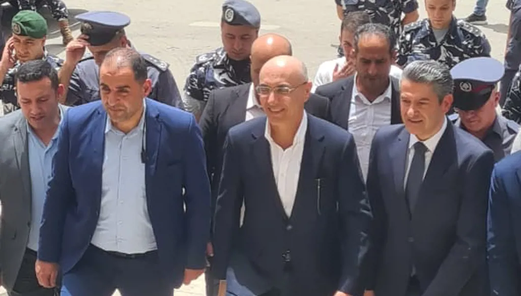 وزير الداخلية أحمد الحجار لـ "النهار": "أطلب من المواطنين الإقبال على الاقتراع"