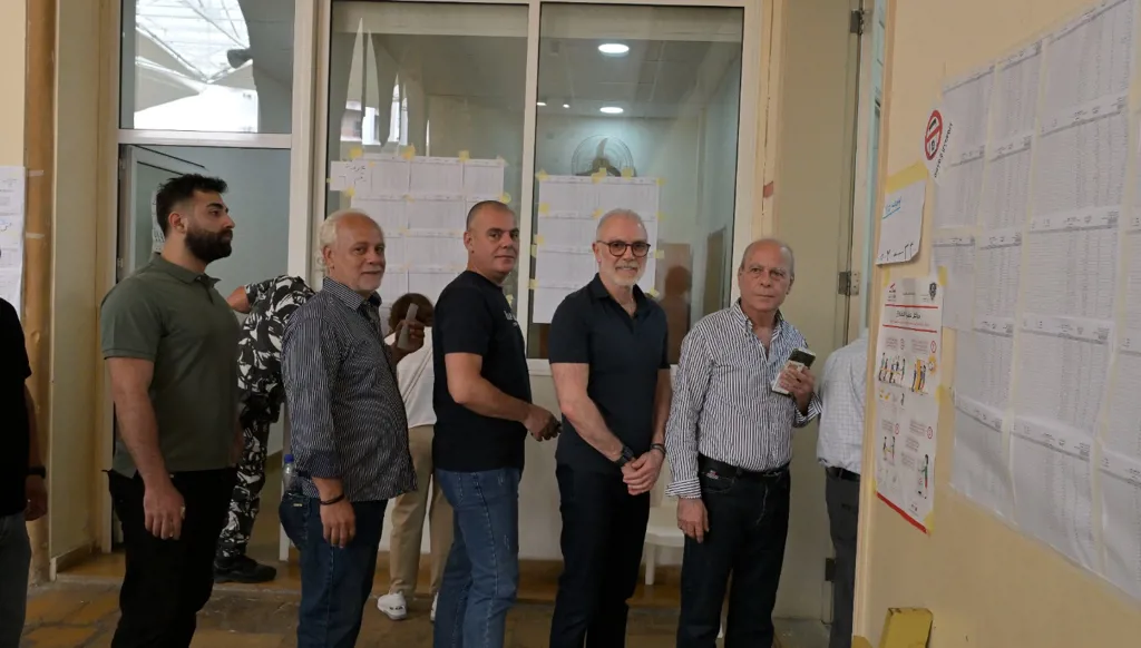 بيروت اقترعت على نية المناصفة فجمعت الأضداد لتعويض غياب "المستقبل"