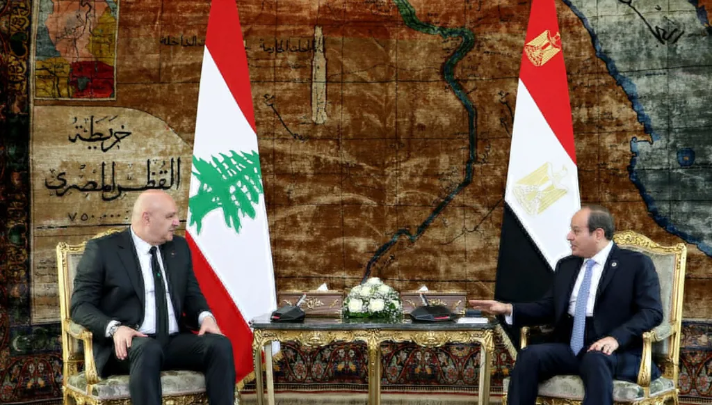 عون في مؤتمر صحافي مشترك مع نظيره المصري: نحن أمام تحدّي السلام لكلِ منطقتنا ونحن جاهزون له