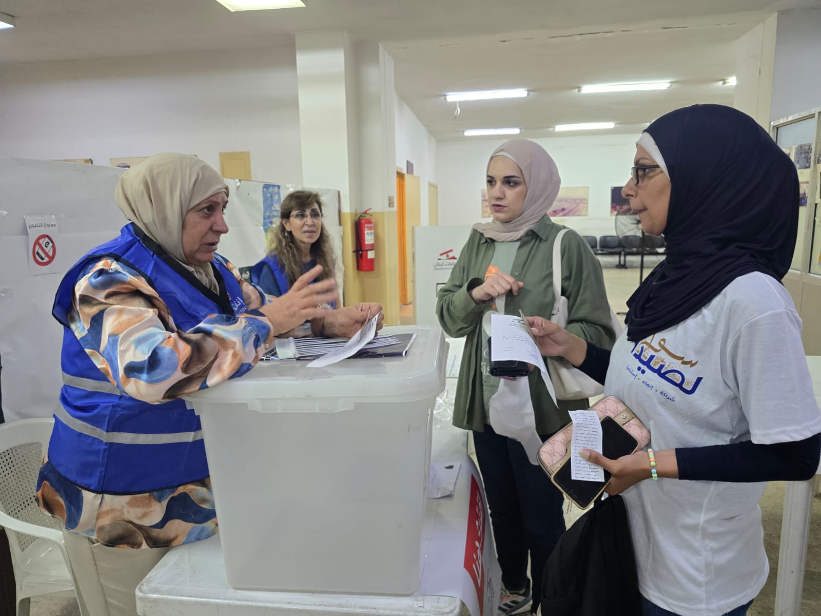 مركز اقتراع في صيدا. (أ حمد منتش)