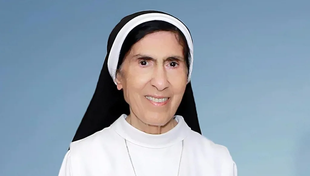 من هي الراهبة سميرة أيوب التي نعتها الشيخة منال بنت محمد؟