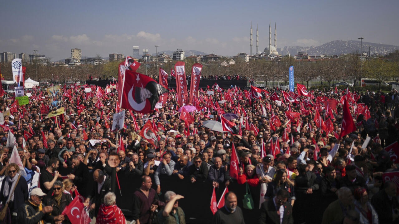 تظاهرة في إسطنبول. (أ ف ب)