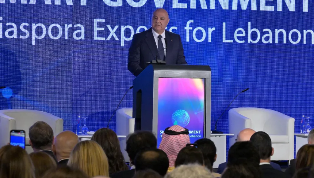 عون يُعلن نيّة انضمام لبنان إلى منظمة التعاون الرقمي من مؤتمر الحكومة الذكيّة: "القرار اتُخذ وخطوات التحوّل بدأت"