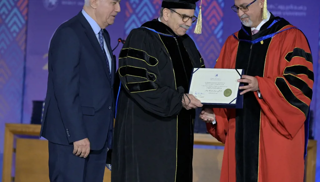 دكتوراه فخرية من جامعة بيروت العربية للرئيس نواف سلام (صور)