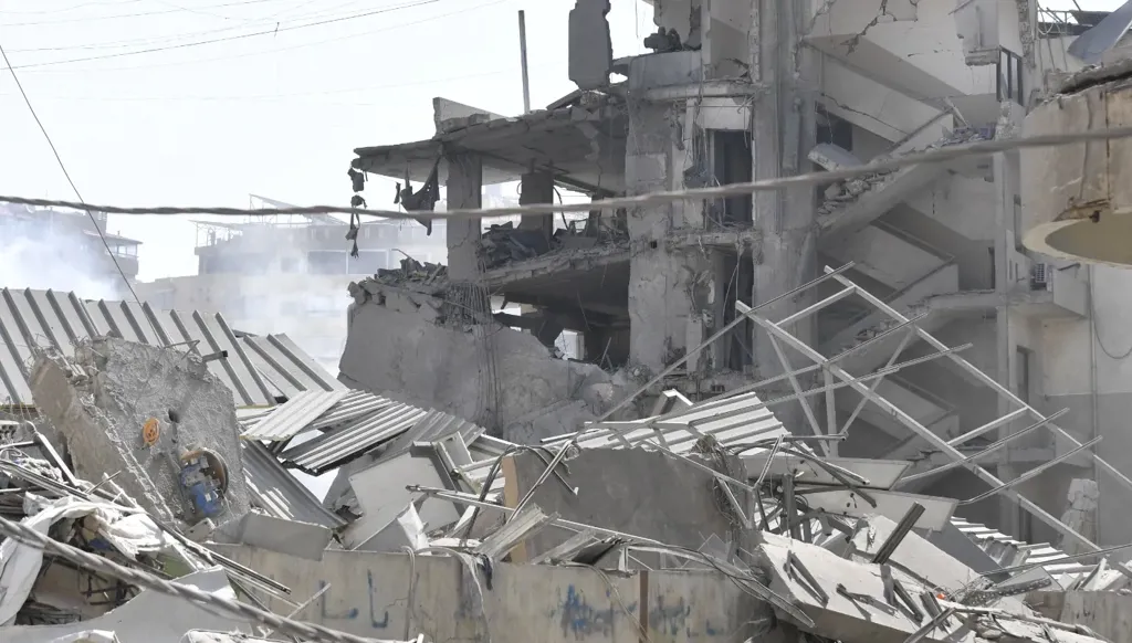 اتّهامات من الإعلام العبري للحكومة اللبنانية: كنتم تعلمون ببناء حزب الله مسيّرات قبل أسبوع من ضربة الضاحية