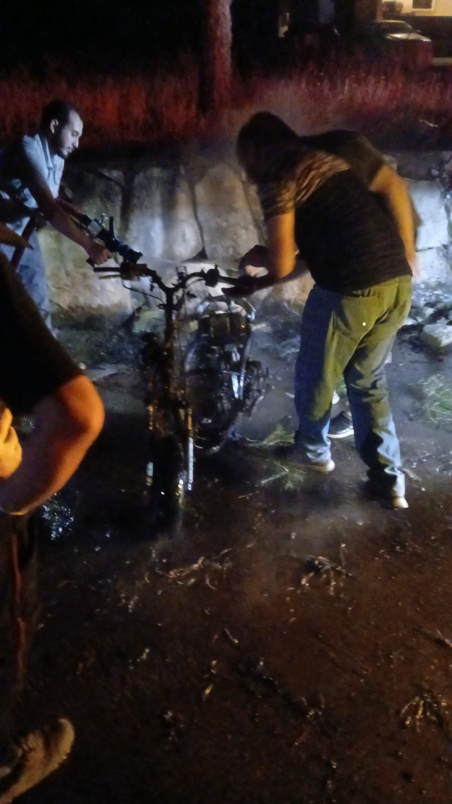 الدراجة النارية المستهدفة في النبطية  (تواصل اجتماعي)