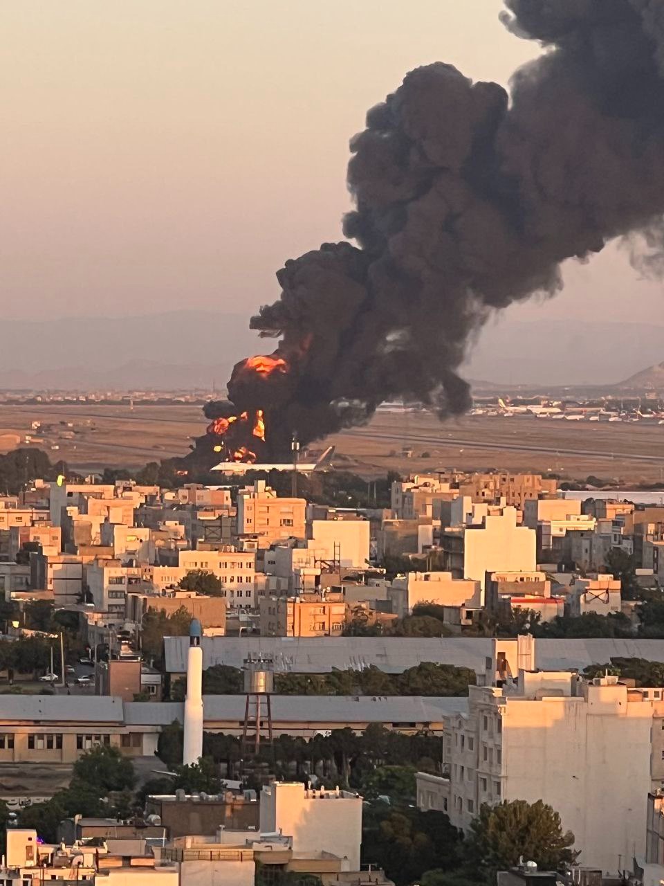 مطار مشهد (تواصل اجتماعي)