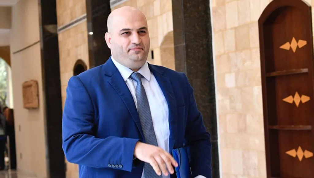 نواب أشادوا بوزير الصحة