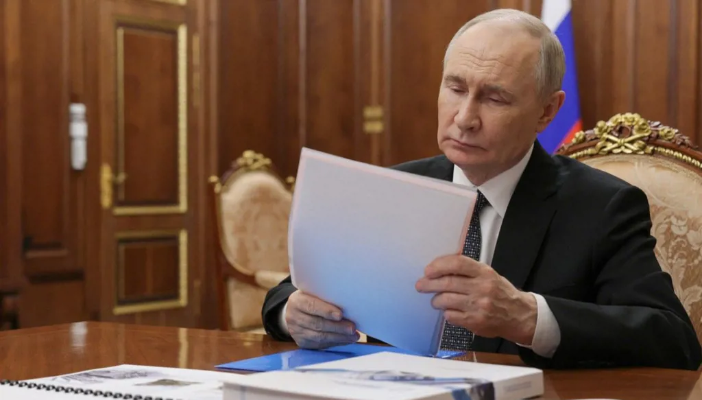 موقف روسيا من الحرب المندلعة بين إسرائيل وإيران وتأثيراته الإقليمية...