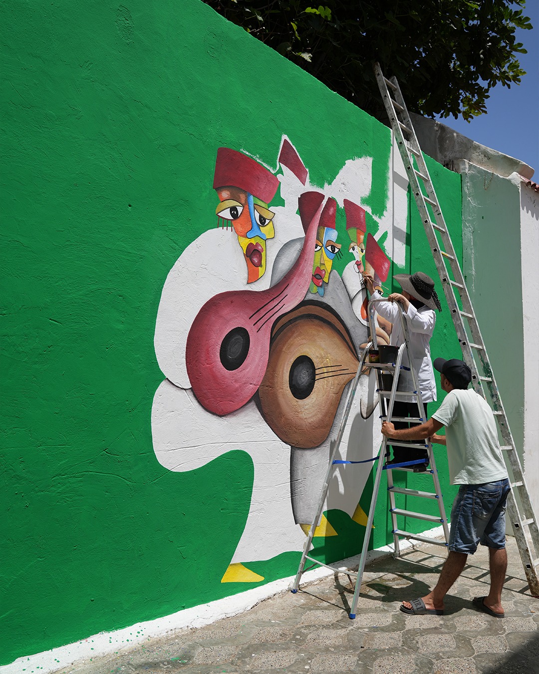 من جداريات موسم أصيلة الـ45.