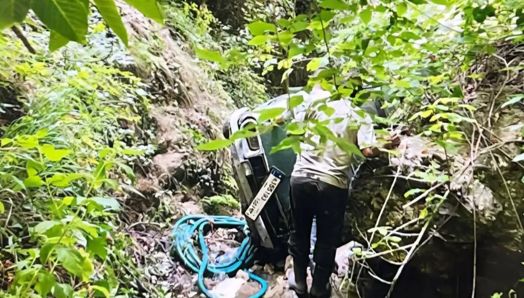 وفاة شاب بانقلاب سيارته في وادي بيت الدالي في مشمش العكارية
