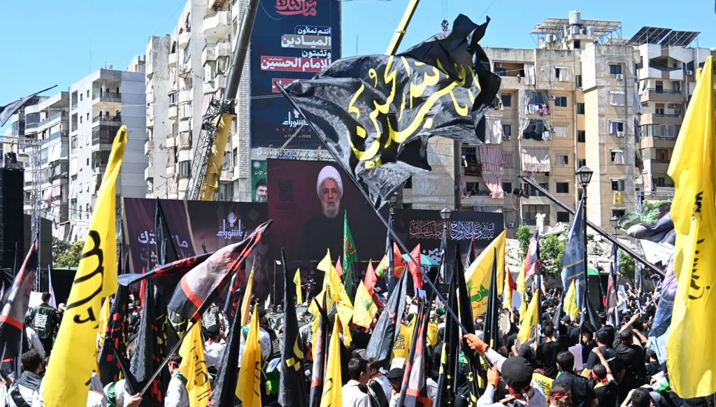 "حزب الله" ردّ على برّاك ...فماذا عن ردّ لبنان؟