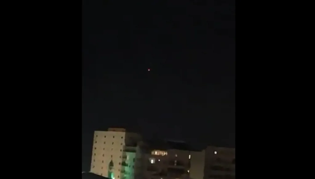 الجيش الإسرائيلي: محاولات لاعتراض صاروخين أُطلقا من اليمن