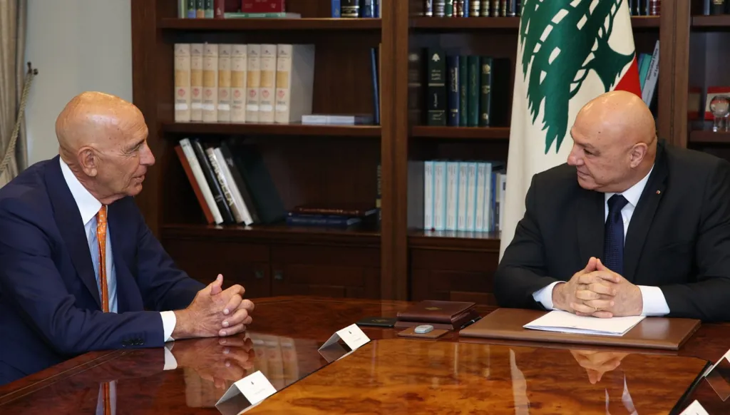 برّاك يلتقي عون في قصر بعبدا لبحث الردّ اللبناني على الورقة الأميركية (صور)