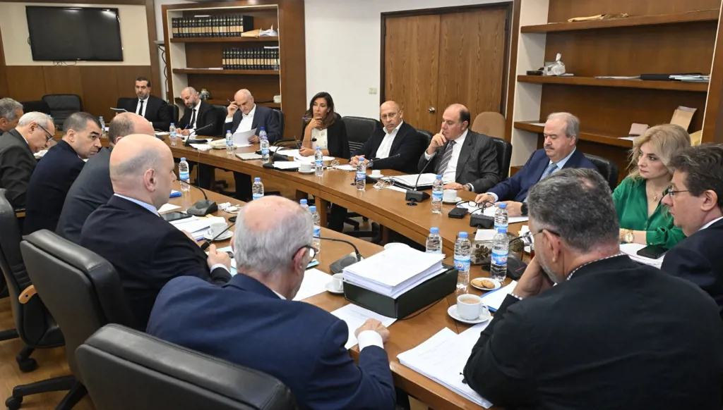 كنعان يكرر مطالبة الحكومة "بالانتظام المالي": معروف كيف هدرت ودائع اللبنانيين... ونريد الإصلاح غير المجتزأ