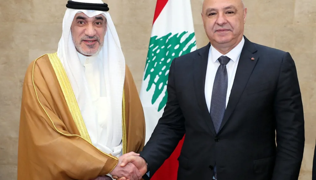 وزير الداخلية الكويتي يلتقي عون (الرئاسة اللبنانية).
