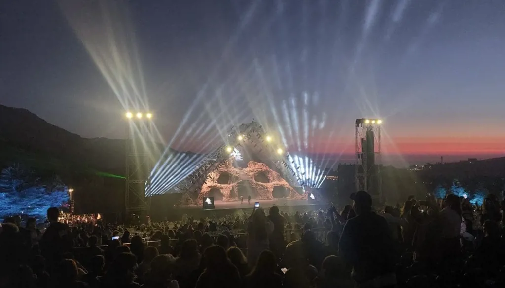 "ميّاس" تراقص الأرز على أنغام جبران خليل جبران... سمير جعجع لـ"النهار": نضيع الفرص  (فيديو)