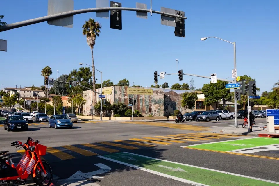 موقع الحادث. (مواقع)