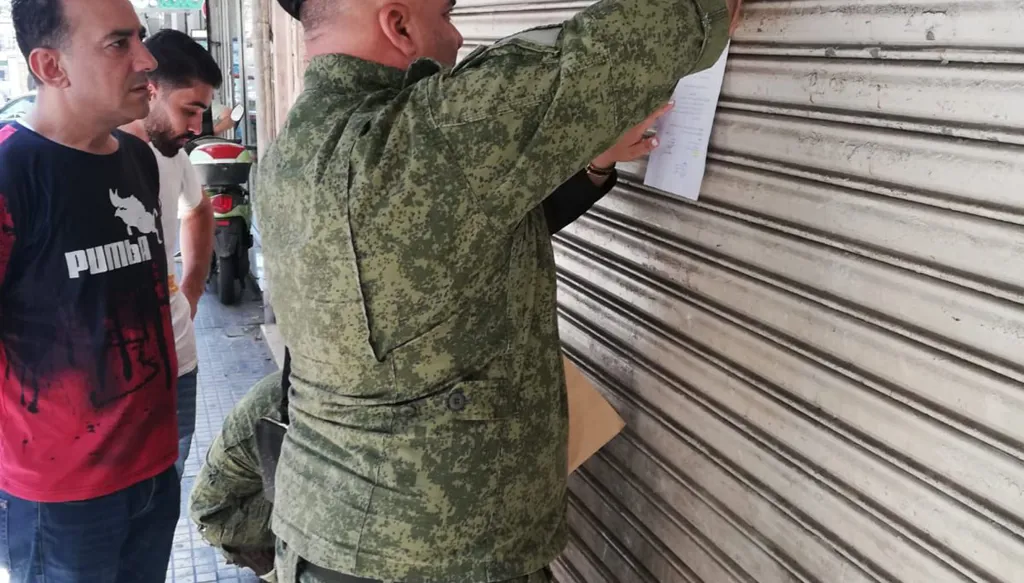 بالصور - إقفال ملحمتين في بيروت لمخالفتهما الشروط الصحية