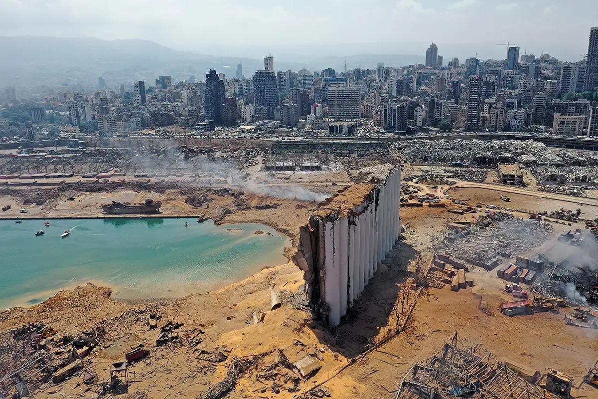 انفجار المرفأ. (مواقع)