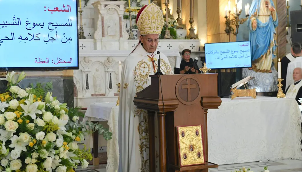 البطريرك الراعي خلال قداس في إهدن: البطريرك أسطفان الدّويهي كان لاهوتياً متبحّراً في العقيدة