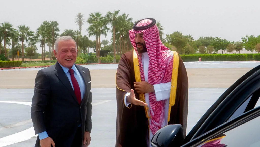 وليّ العهد السّعودي وملك الأردن يبحثان تطوّرات الأوضاع في فلسطين (صور - فيديو)