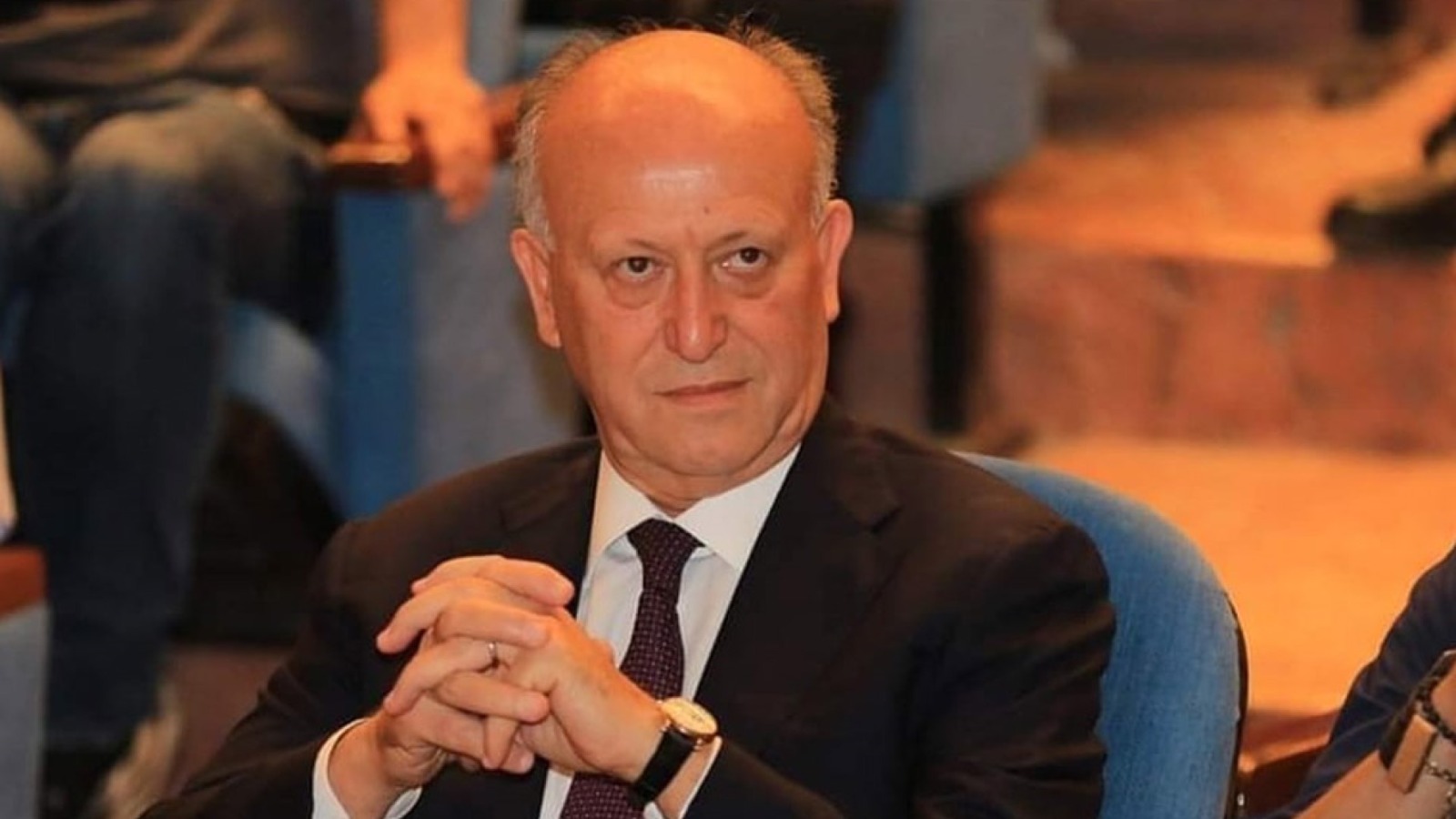 أشرف ريفي. (مواقع)