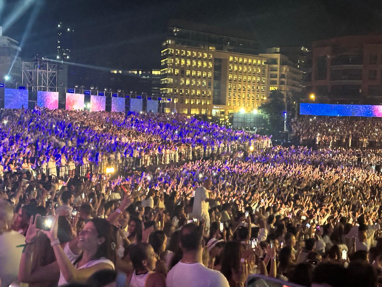 حفل الفنان عمرو دياب في بيروت (النهار)