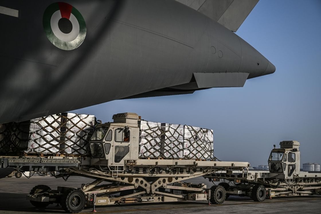 المساعدات الإماراتية. (وام)