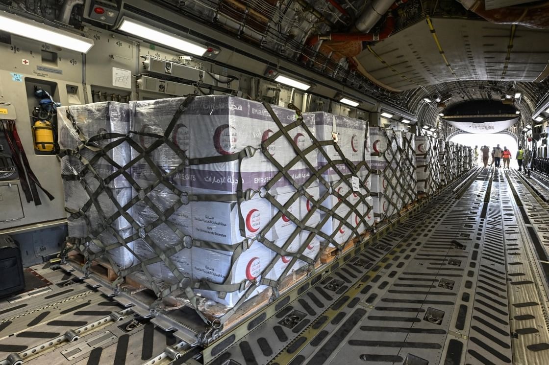 المساعدات الإماراتية. (وام)