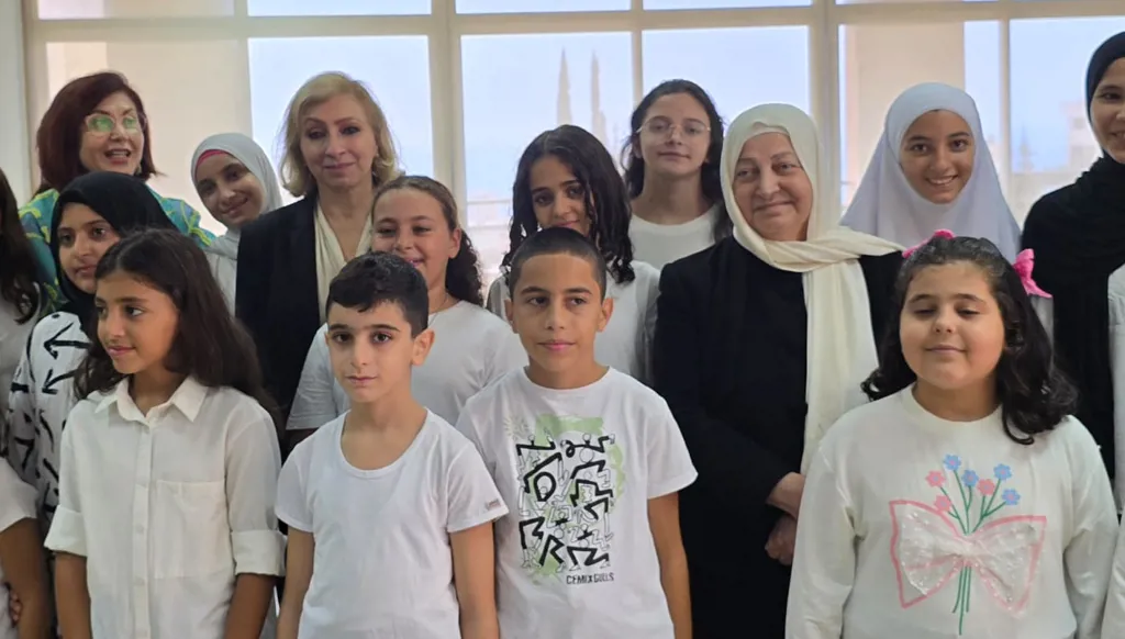 السّفيرة سحر بعاصيري سلام زارت مبنى جمعية "أهلنا" في الهلاليّة وتفقّدت مركز الدّعم النّفسي