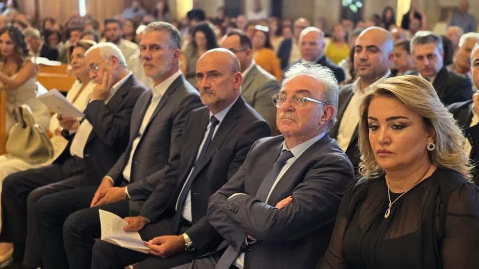 جانب من الحضور في القداس (النهار).