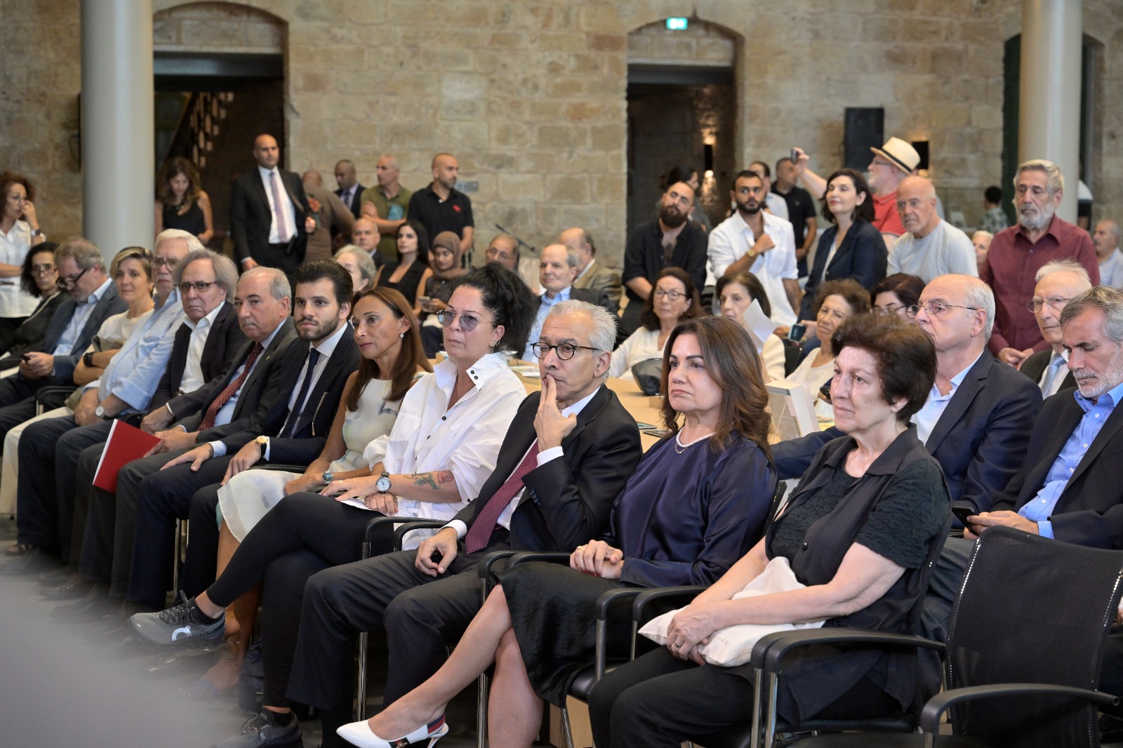 أصدقاء الياس خوري في المكتبة الوطنية. (نبيل إسماعيل)