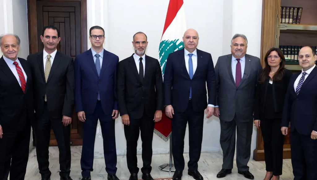 وزير الأشغال من بعبدا: وعدنا بتلزيم مطار القليعات في الأشهر الثلاثة الأولى من العام المقبل