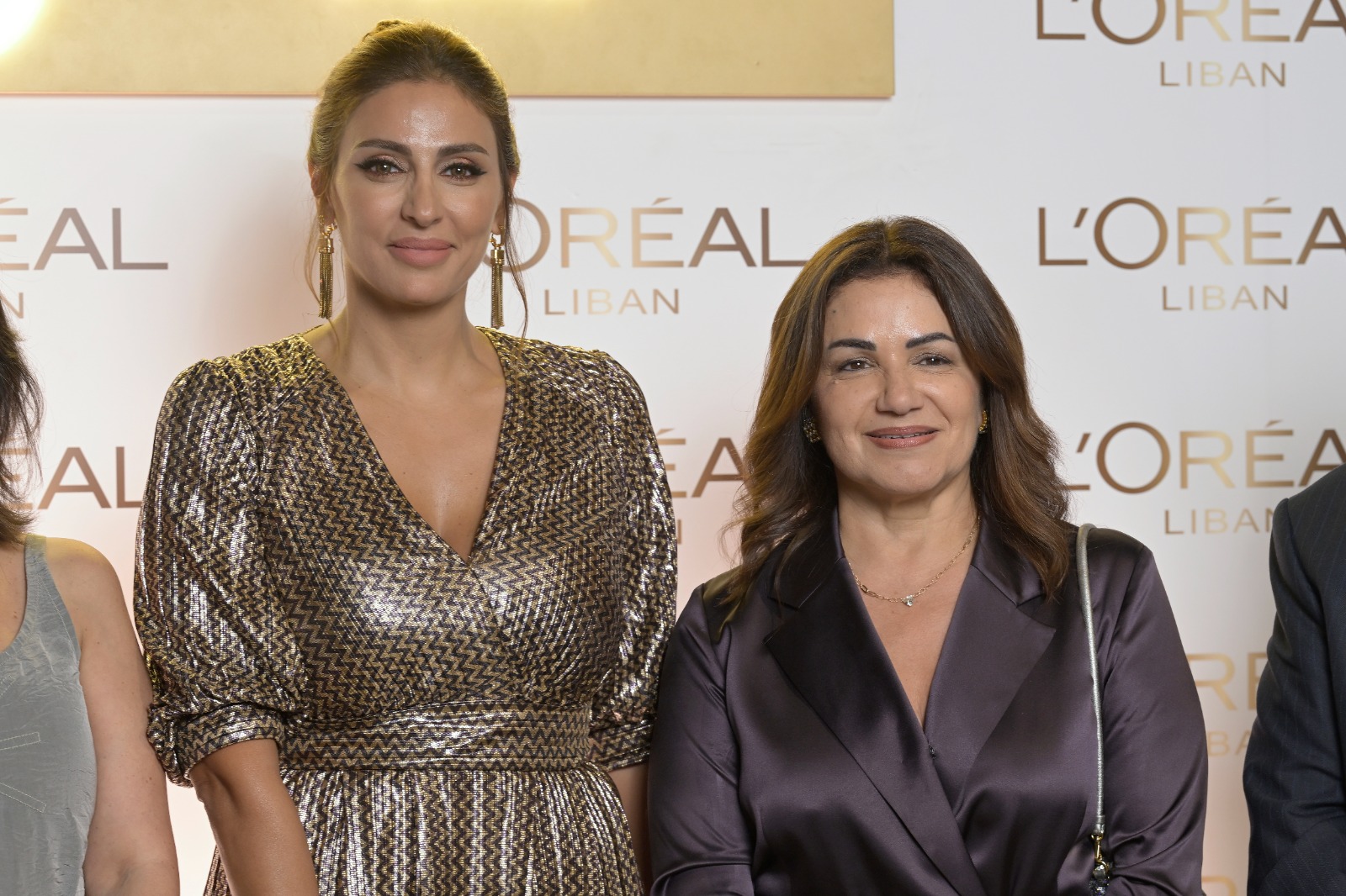 (نبيل إسماعيل)