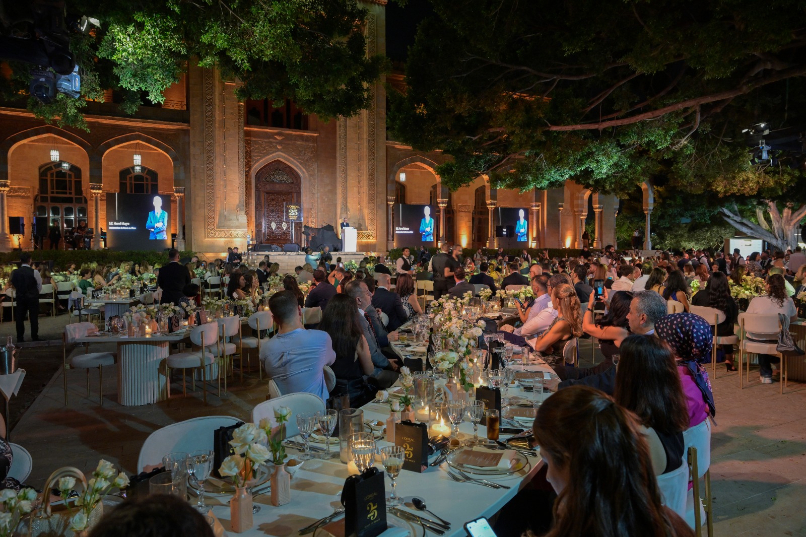 (نبيل إسماعيل)