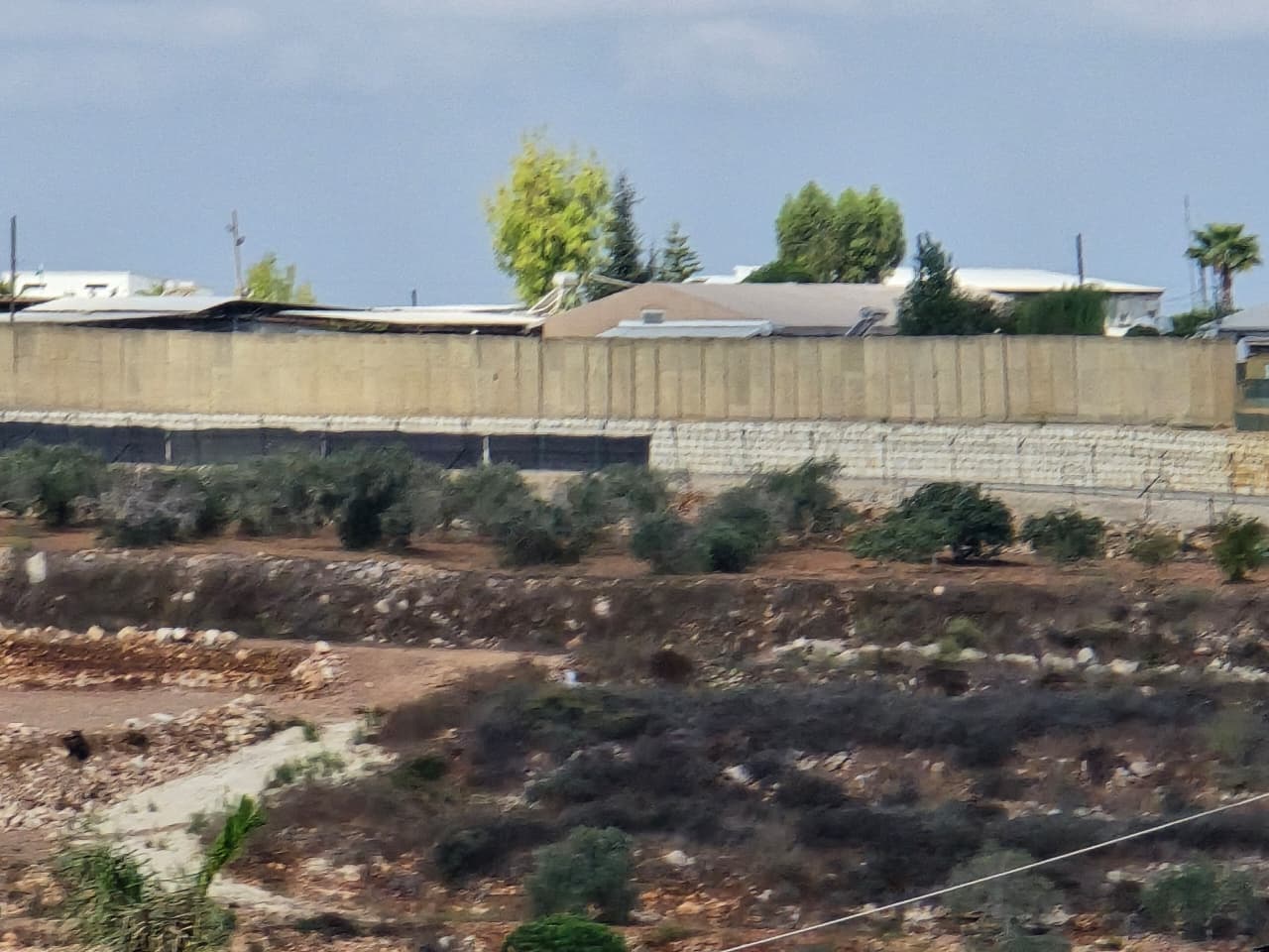 مركز اليونيفيل في برج قلاويه (أحمد منتش). 