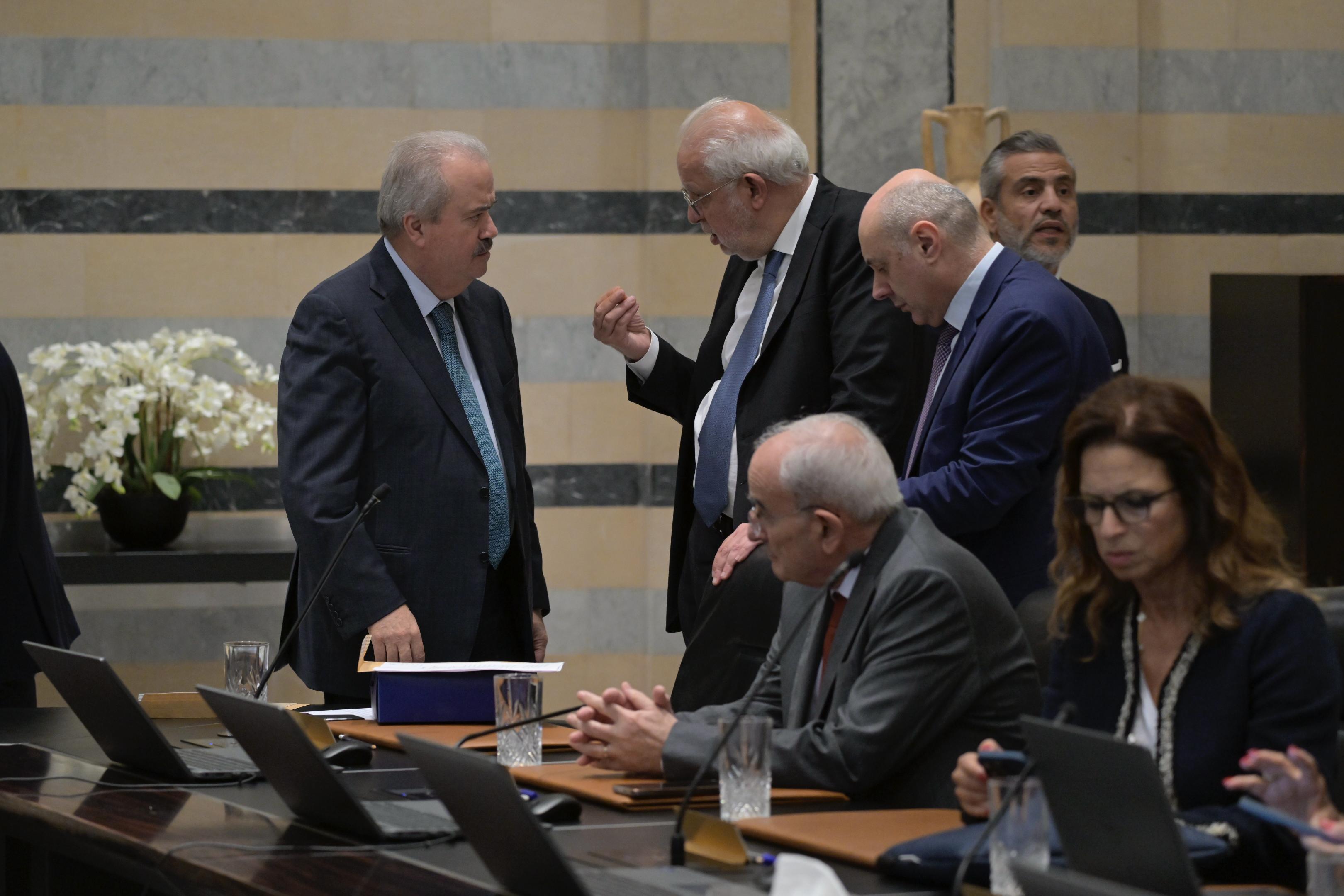 جلسة الحكومة. (نبيل إسماعيل)