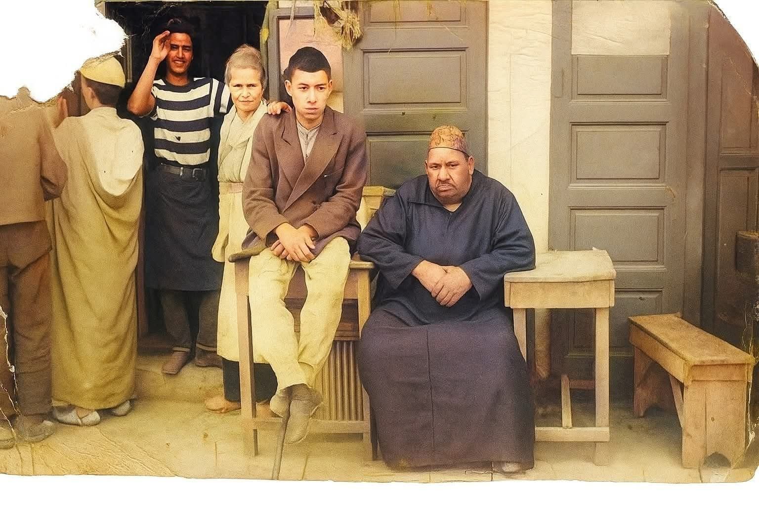 مقهى “ماطيش الشعبي“ والمعلم صاحبه حيث كان يجلس غويتسولو. (أرشيفية)
