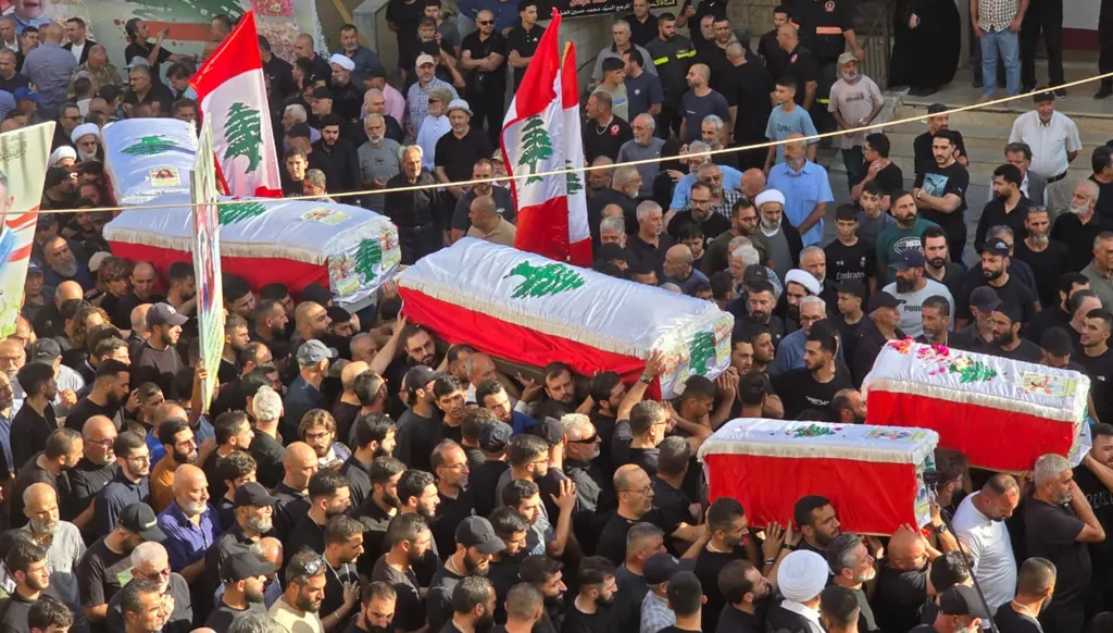 5 عند الخامسة: محادثات نووية في نيويورك ودولة تلقي أول خطاب بالأمم المتحدة... نعوش ملفوفة بالعلم اللبناني