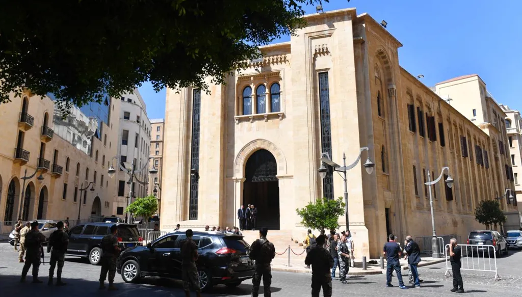 مشاورات نيابية حتى الفجر لتقييم دعوة بري... جبور لـ"النهار": "الثنائي" يريد تطيير الانتخابات